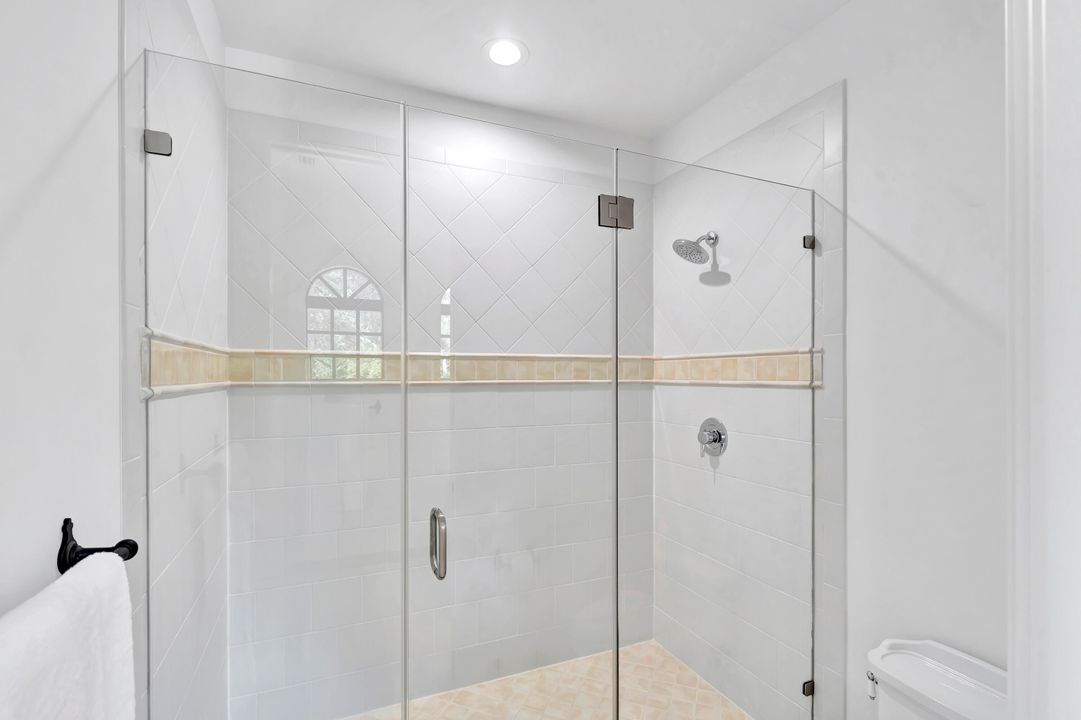 На продажу: $5,299,000 (4 спален, 5 ванн, 3835 Квадратных фут)