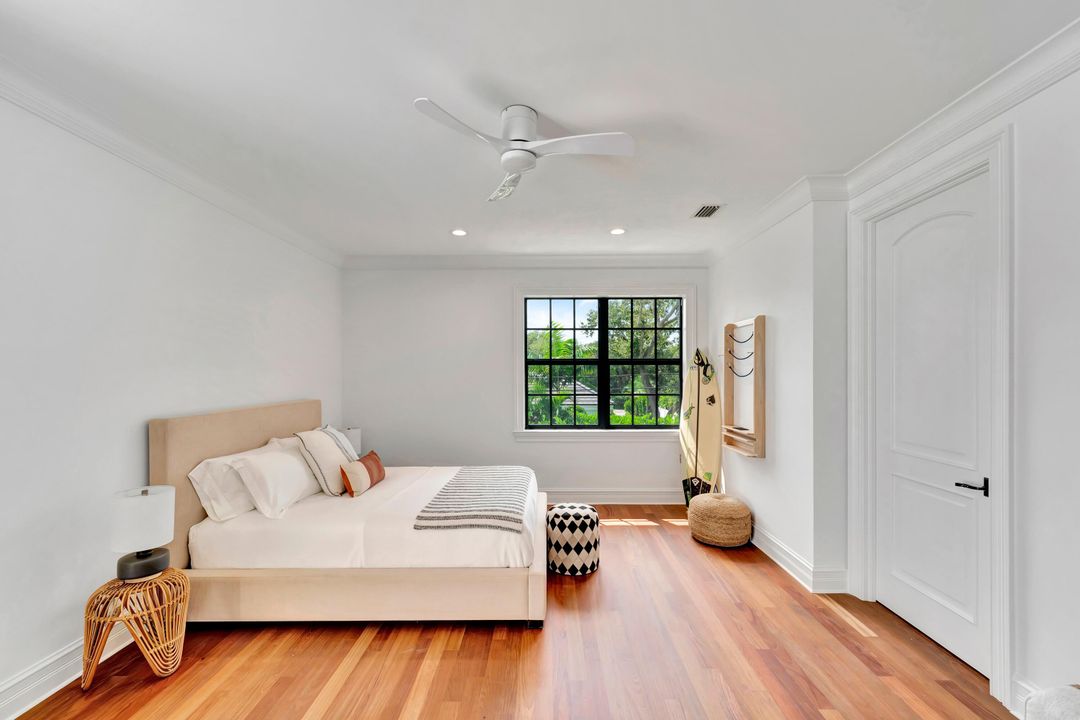 На продажу: $5,299,000 (4 спален, 5 ванн, 3835 Квадратных фут)