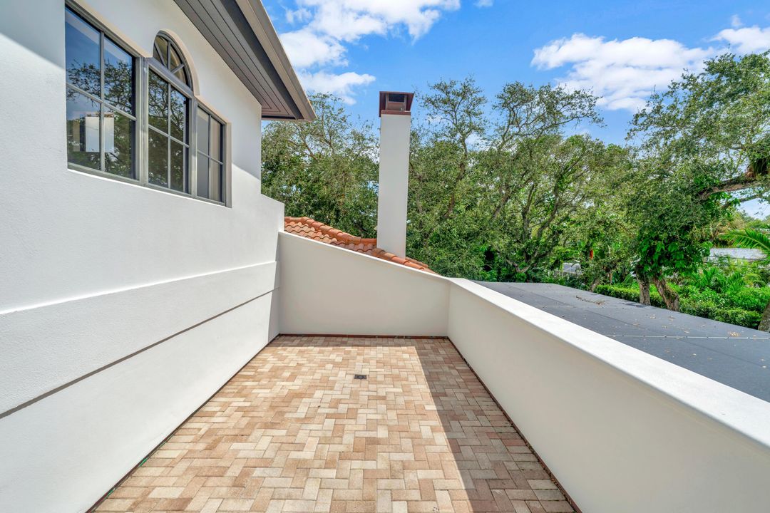 На продажу: $5,299,000 (4 спален, 5 ванн, 3835 Квадратных фут)