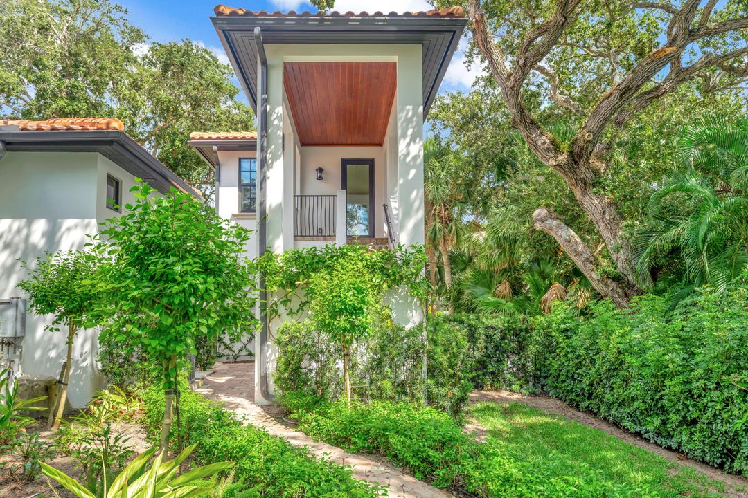 На продажу: $5,299,000 (4 спален, 5 ванн, 3835 Квадратных фут)