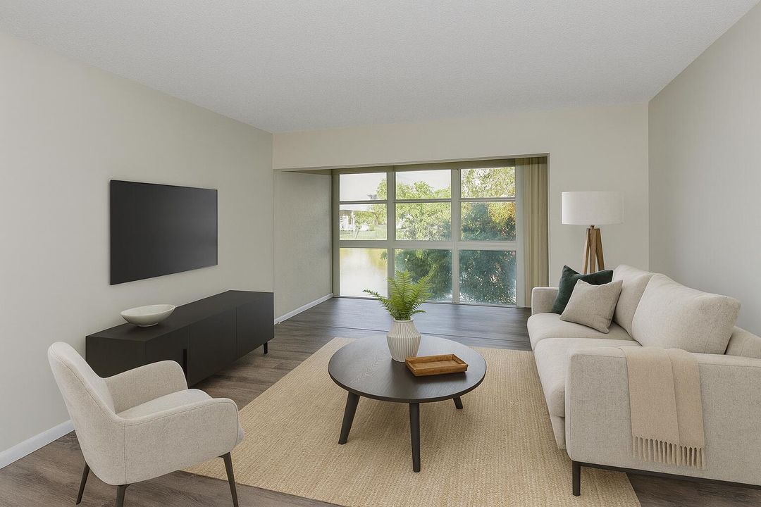 For Sale: $198,000 (2 beds, 2 baths, 964 Square Feet)