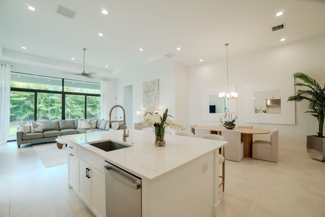 For Sale: $1,799,000 (4 beds, 3 baths, 2703 Square Feet)