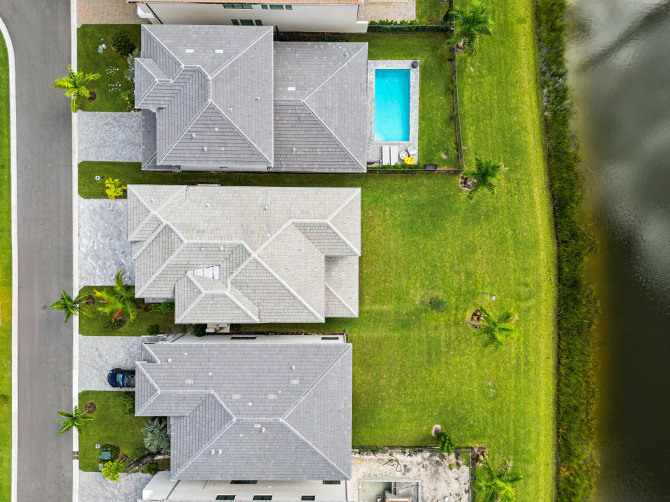 For Sale: $1,899,000 (5 beds, 5 baths, 3687 Square Feet)