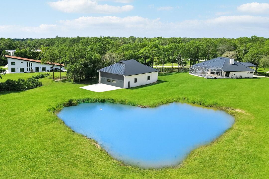 待售: $2,500,000 (4 贝兹, 3 浴室, 2982 平方英尺)