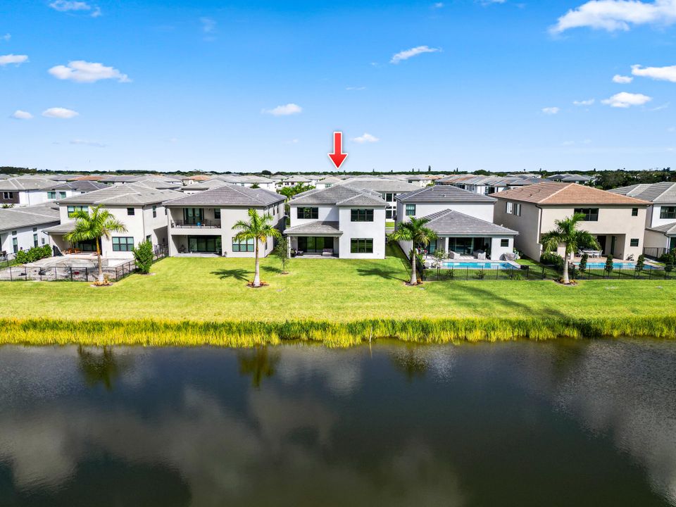 For Sale: $1,899,000 (5 beds, 5 baths, 3687 Square Feet)