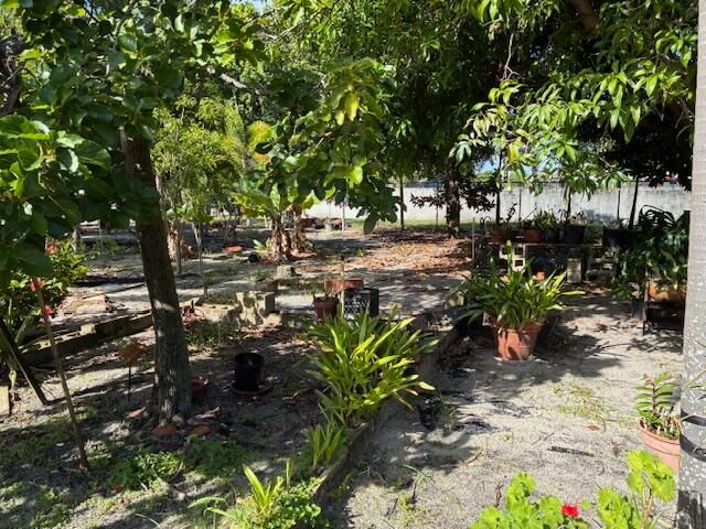 Active With Contract: $264,000 (0 beds, 0 baths, 0 Square Feet)