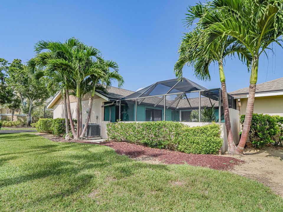 Activo con contrato: $295,000 (2 camas, 2 baños, 1150 Pies cuadrados)