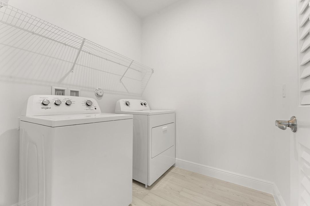 合同活跃: $545,047 (3 贝兹, 2 浴室, 2351 平方英尺)