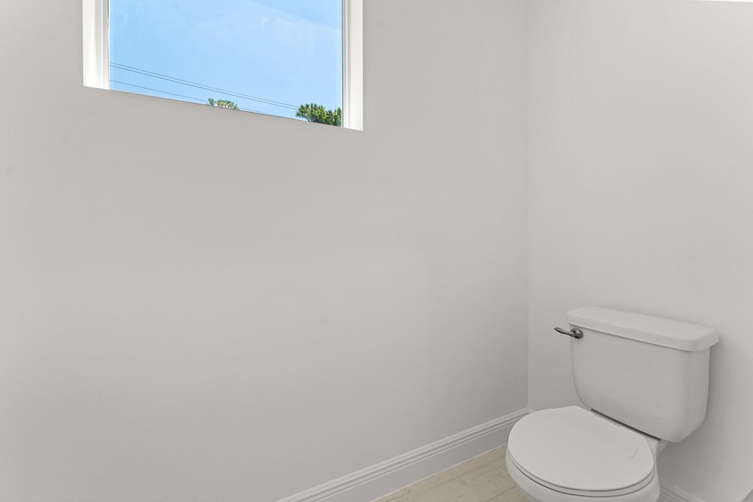 合同活跃: $545,047 (3 贝兹, 2 浴室, 2351 平方英尺)