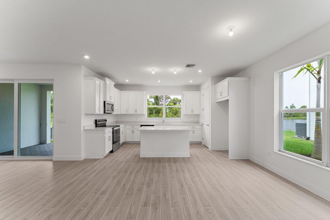 Activo con contrato: $485,990 (3 camas, 2 baños, 2014 Pies cuadrados)