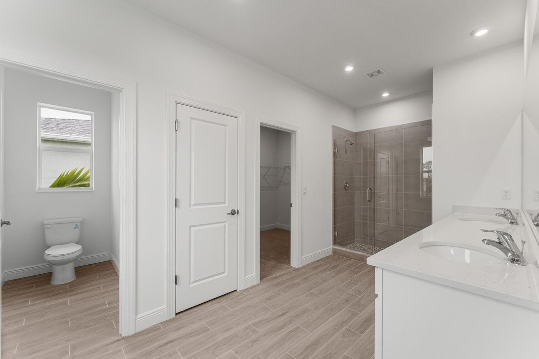 Activo con contrato: $485,990 (3 camas, 2 baños, 2014 Pies cuadrados)