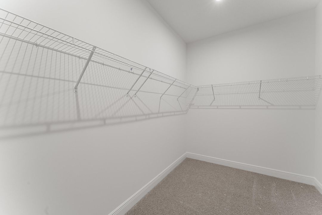 Activo con contrato: $485,990 (3 camas, 2 baños, 2014 Pies cuadrados)