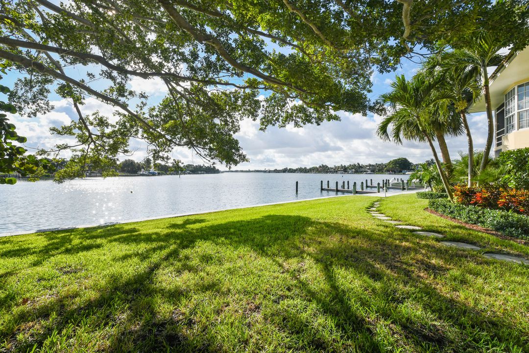 合同活跃: $3,250 (2 贝兹, 2 浴室, 750 平方英尺)