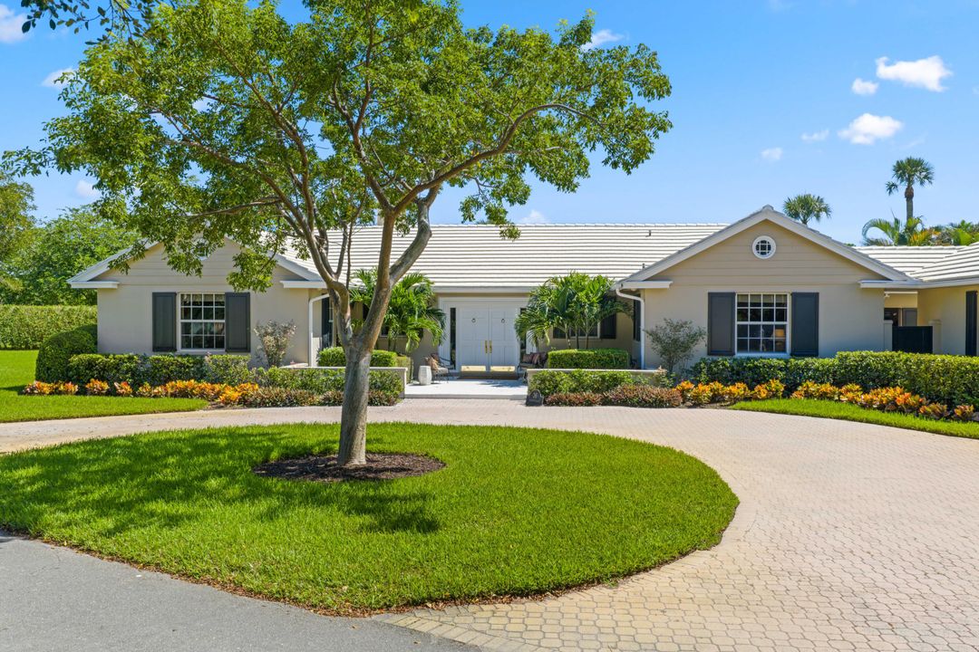 For Sale: $3,400,000 (3 beds, 3 baths, 3671 Square Feet)