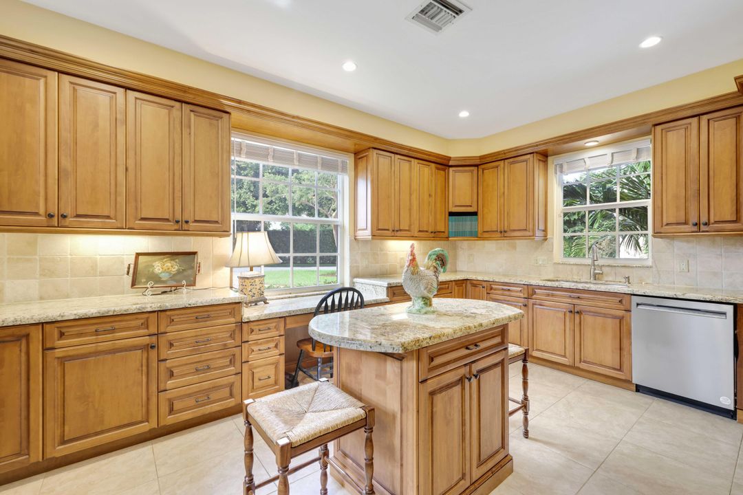 For Sale: $3,400,000 (3 beds, 3 baths, 3671 Square Feet)