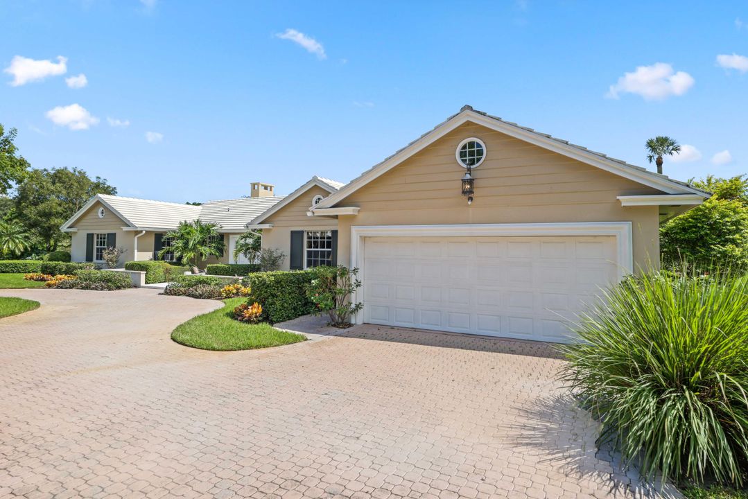 For Sale: $3,400,000 (3 beds, 3 baths, 3671 Square Feet)