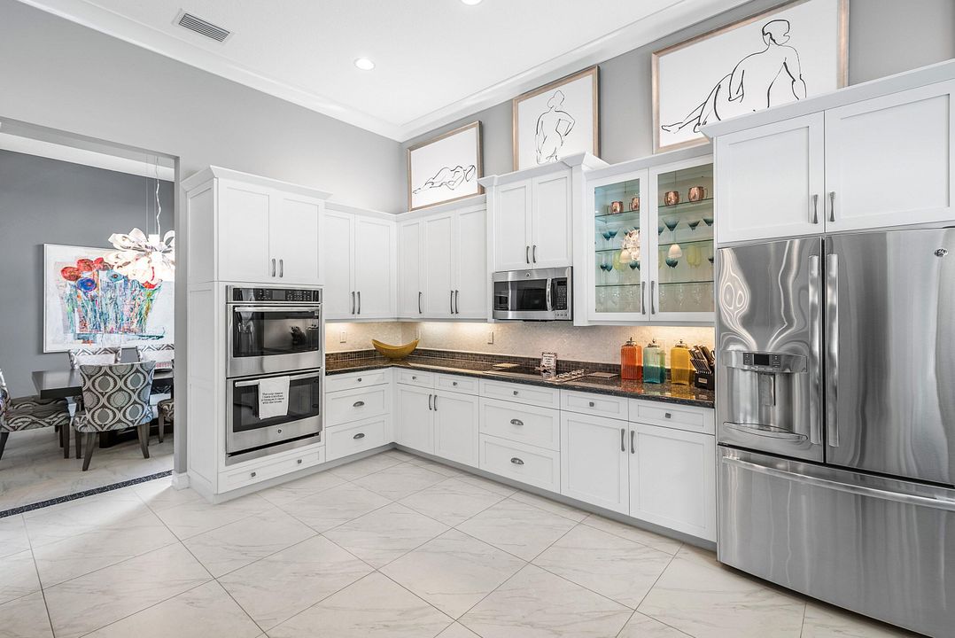 待售: $1,250,000 (4 贝兹, 3 浴室, 2838 平方英尺)