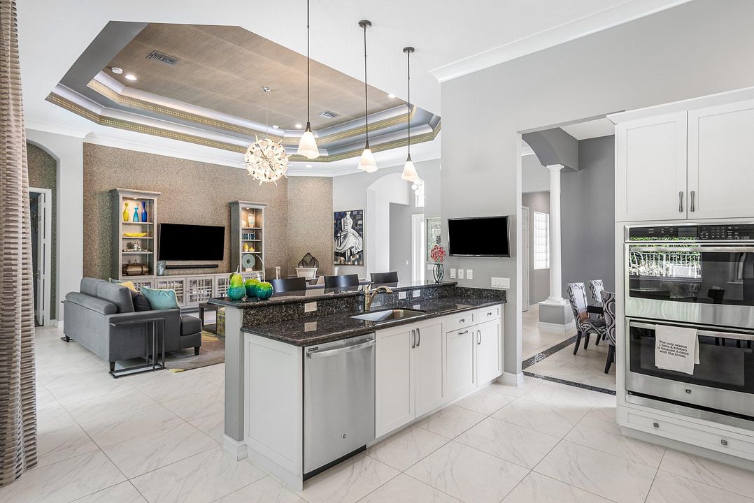 待售: $1,250,000 (4 贝兹, 3 浴室, 2838 平方英尺)