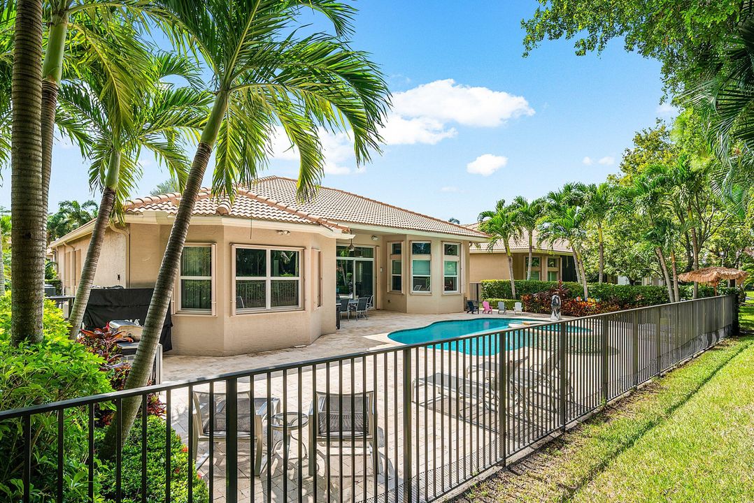 待售: $1,250,000 (4 贝兹, 3 浴室, 2838 平方英尺)