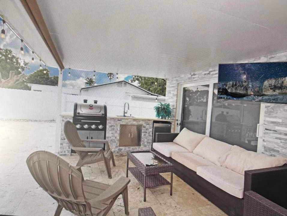 En Venta: $720,000 (3 camas, 2 baños, 1421 Pies cuadrados)