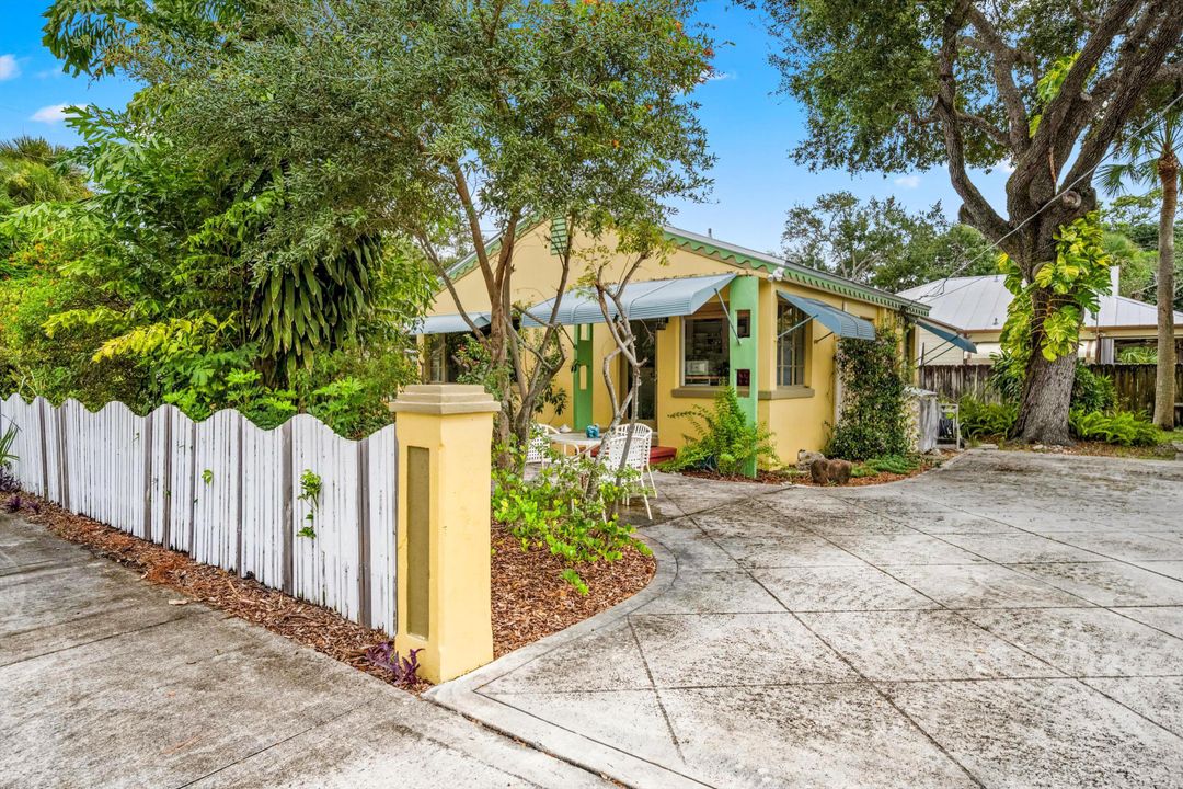 For Rent: $3,050 (2 beds, 1 baths, 756 Square Feet)