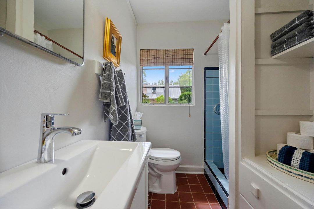 For Rent: $3,050 (2 beds, 1 baths, 756 Square Feet)