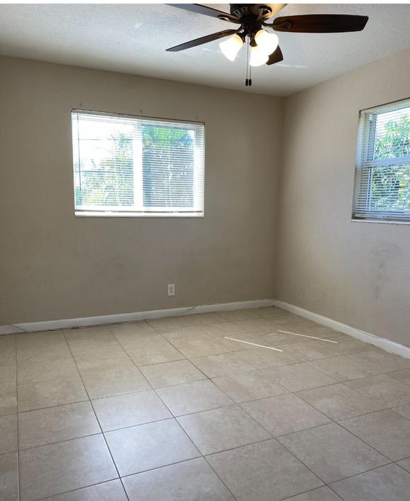 En Renta: $2,000 (2 camas, 1 baños, 1200 Pies cuadrados)