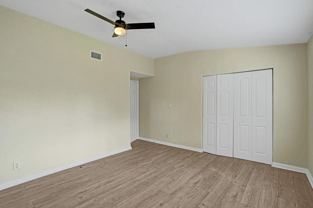 На продажу: $479,900 (3 спален, 2 ванн, 1232 Квадратных фут)