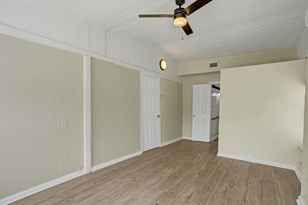 На продажу: $479,900 (3 спален, 2 ванн, 1232 Квадратных фут)