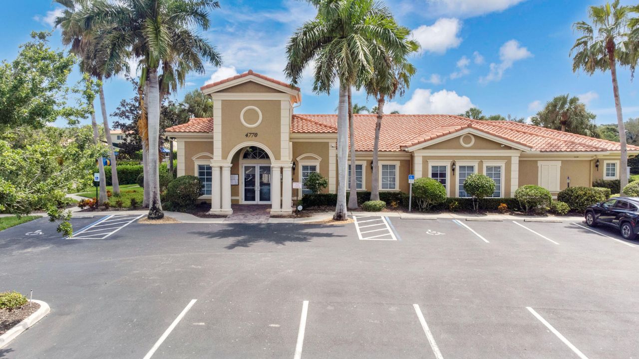 待售: $440,000 (3 贝兹, 2 浴室, 2600 平方英尺)