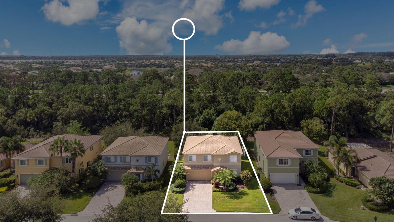 待售: $440,000 (3 贝兹, 2 浴室, 2600 平方英尺)