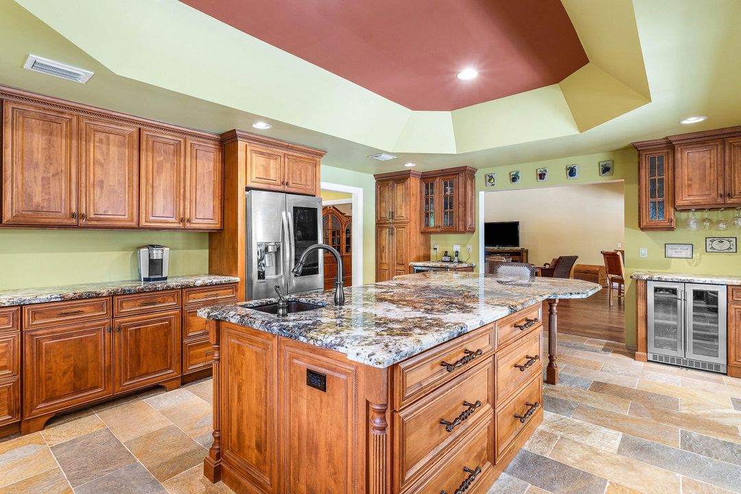 待售: $1,950,000 (4 贝兹, 4 浴室, 5130 平方英尺)