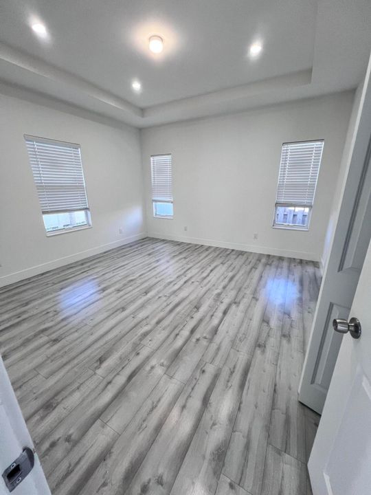 На продажу: $505,000 (3 спален, 2 ванн, 1422 Квадратных фут)