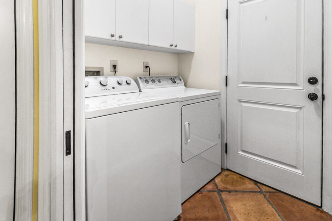 For Sale: $589,000 (3 beds, 2 baths, 1504 Square Feet)