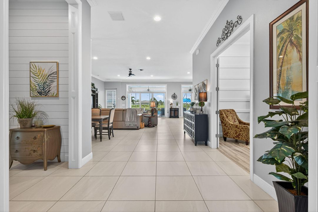 For Sale: $849,000 (3 beds, 3 baths, 3000 Square Feet)