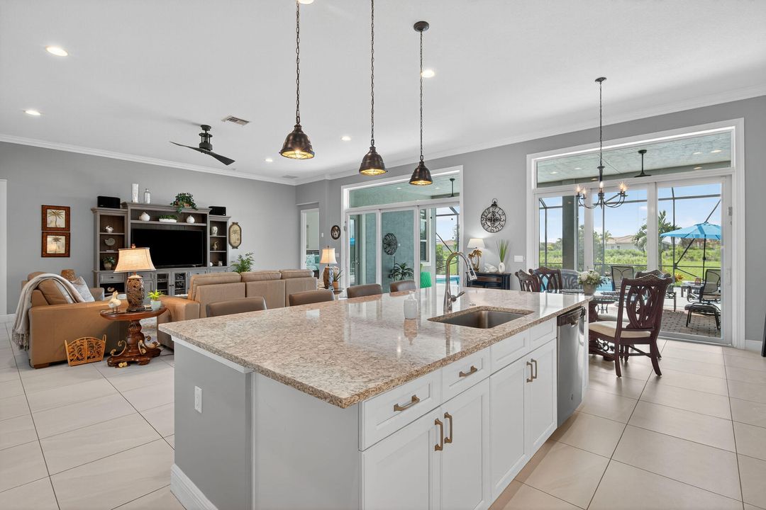 For Sale: $849,000 (3 beds, 3 baths, 3000 Square Feet)