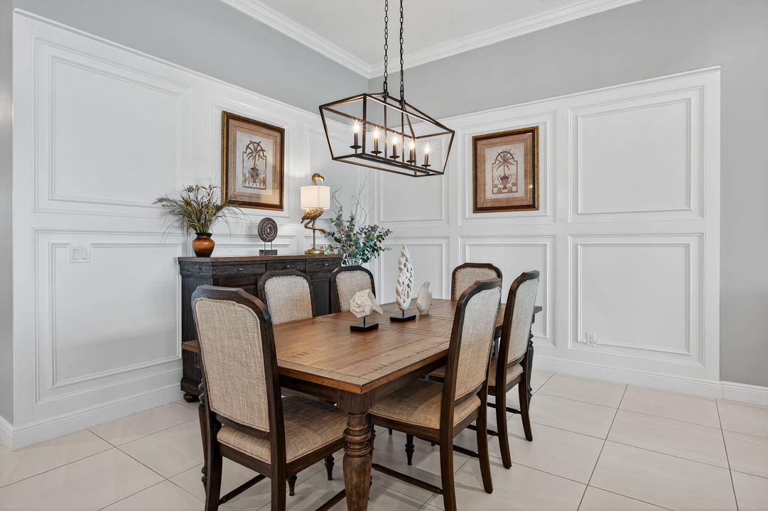 For Sale: $849,000 (3 beds, 3 baths, 3000 Square Feet)