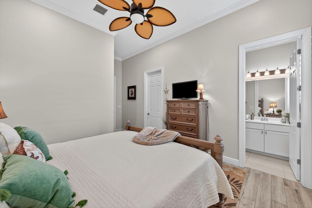 For Sale: $849,000 (3 beds, 3 baths, 3000 Square Feet)