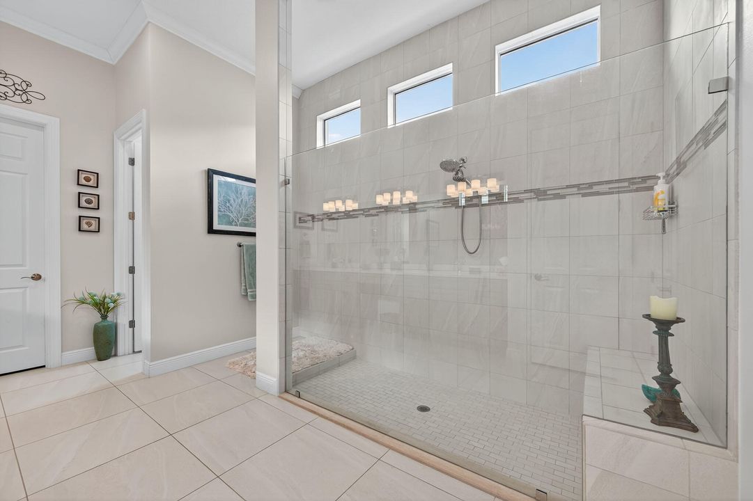 For Sale: $849,000 (3 beds, 3 baths, 3000 Square Feet)