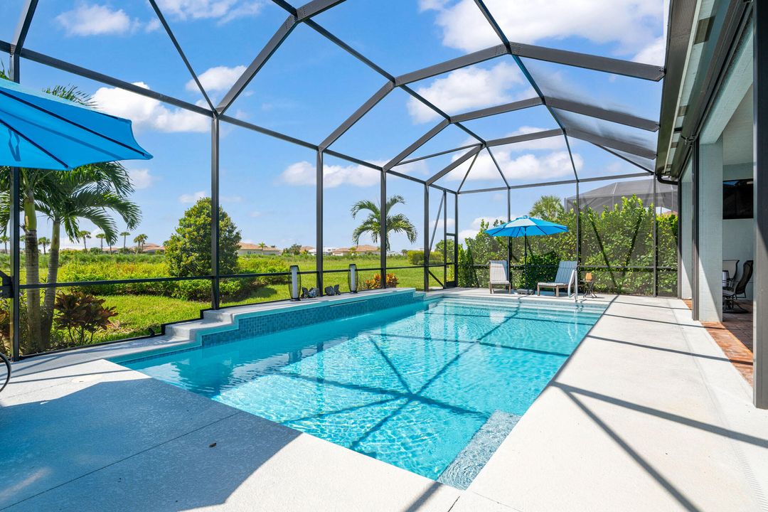 For Sale: $849,000 (3 beds, 3 baths, 3000 Square Feet)