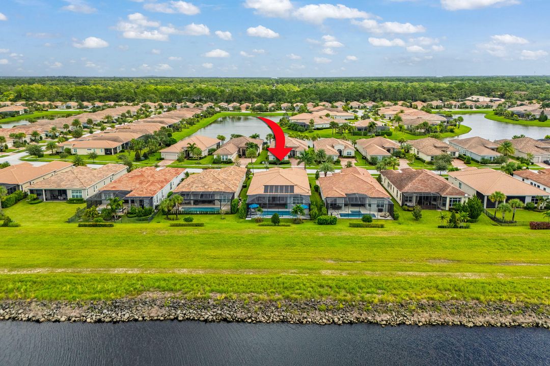 For Sale: $849,000 (3 beds, 3 baths, 3000 Square Feet)