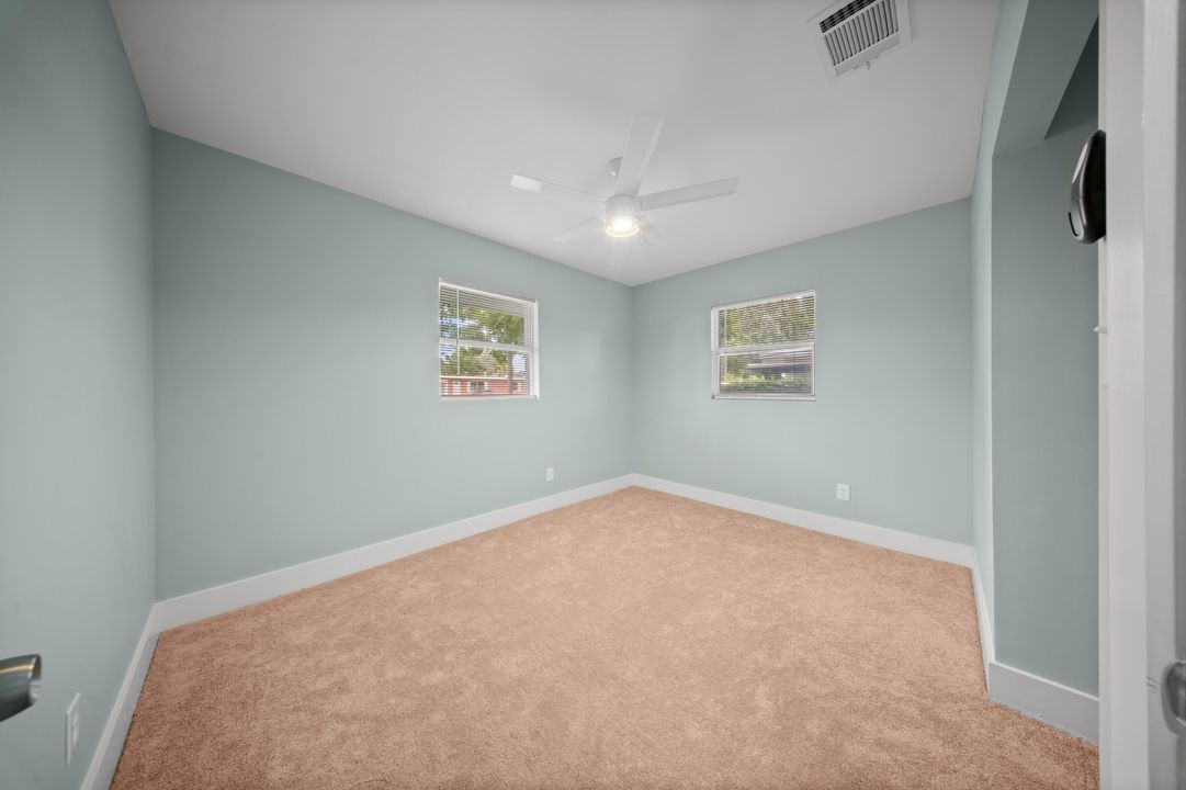 Activo con contrato: $295,000 (3 camas, 2 baños, 1296 Pies cuadrados)