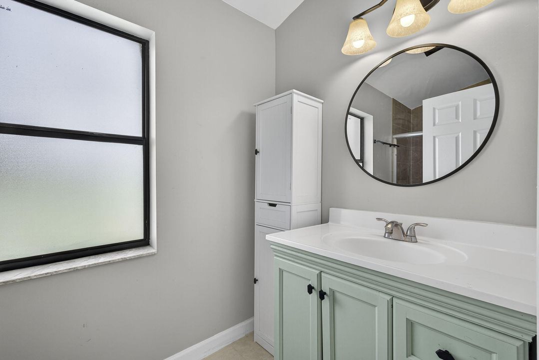 合同活跃: $600,000 (3 贝兹, 2 浴室, 1449 平方英尺)