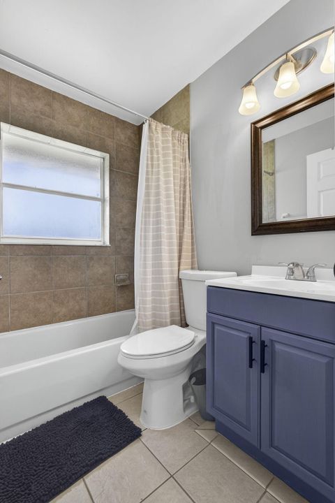 合同活跃: $600,000 (3 贝兹, 2 浴室, 1449 平方英尺)