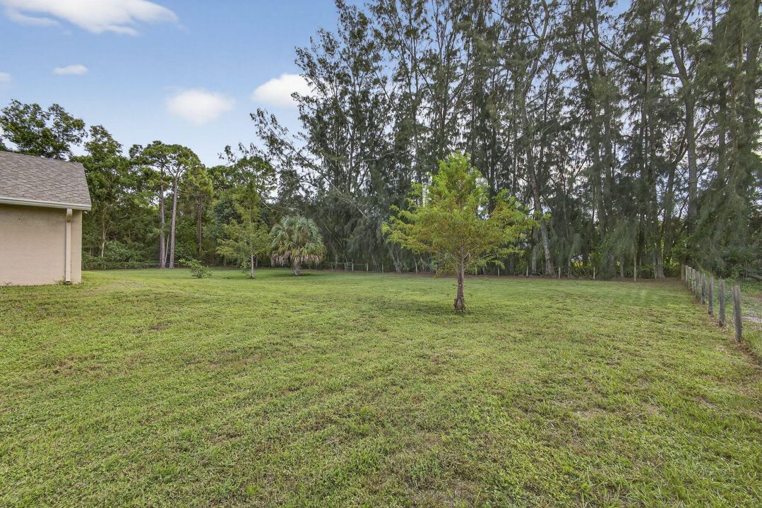 合同活跃: $600,000 (3 贝兹, 2 浴室, 1449 平方英尺)