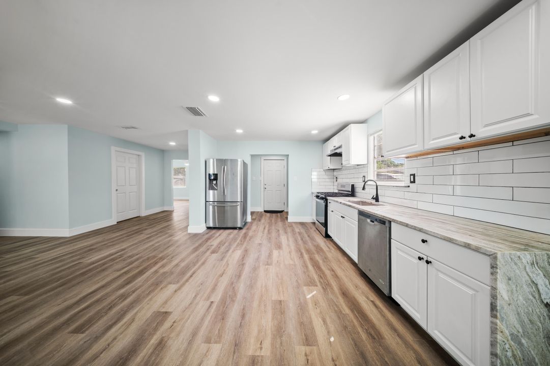 Activo con contrato: $295,000 (3 camas, 2 baños, 1296 Pies cuadrados)