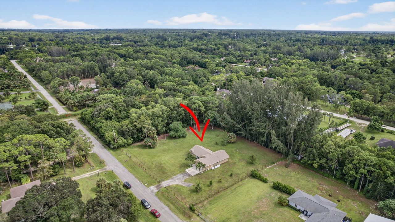 合同活跃: $600,000 (3 贝兹, 2 浴室, 1449 平方英尺)