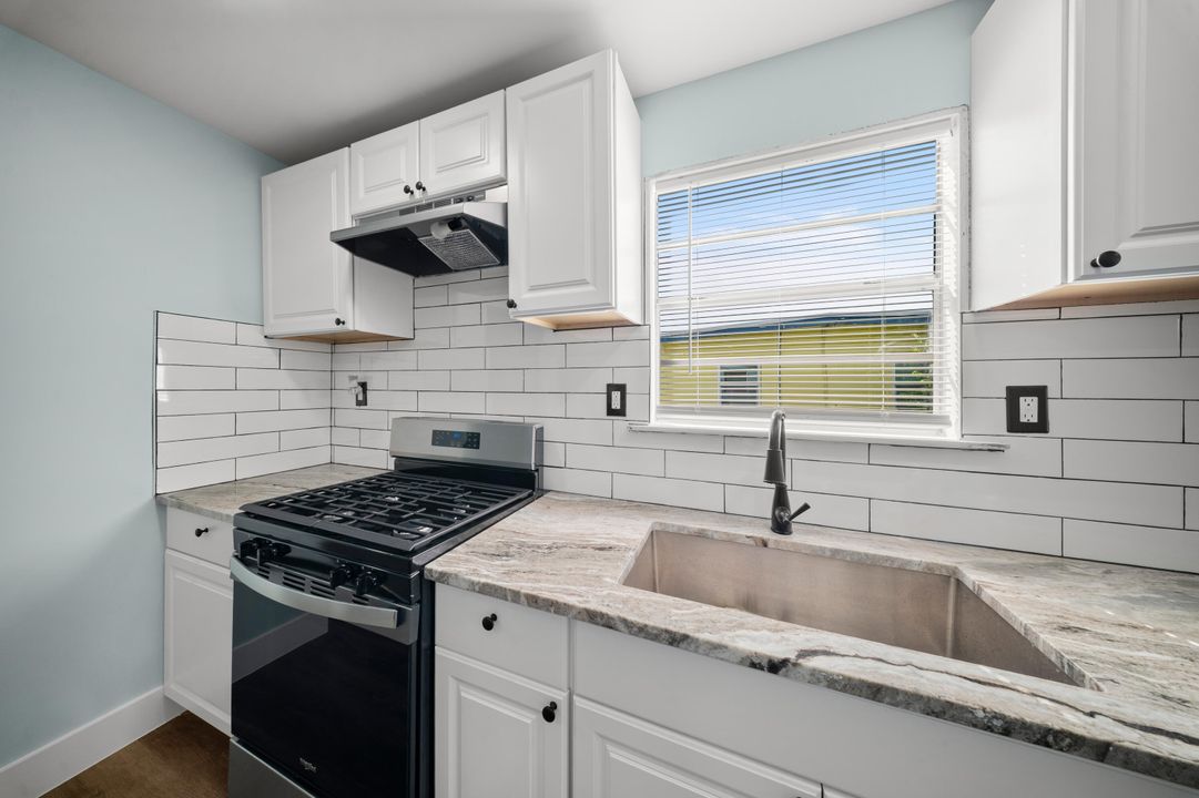 Activo con contrato: $295,000 (3 camas, 2 baños, 1296 Pies cuadrados)