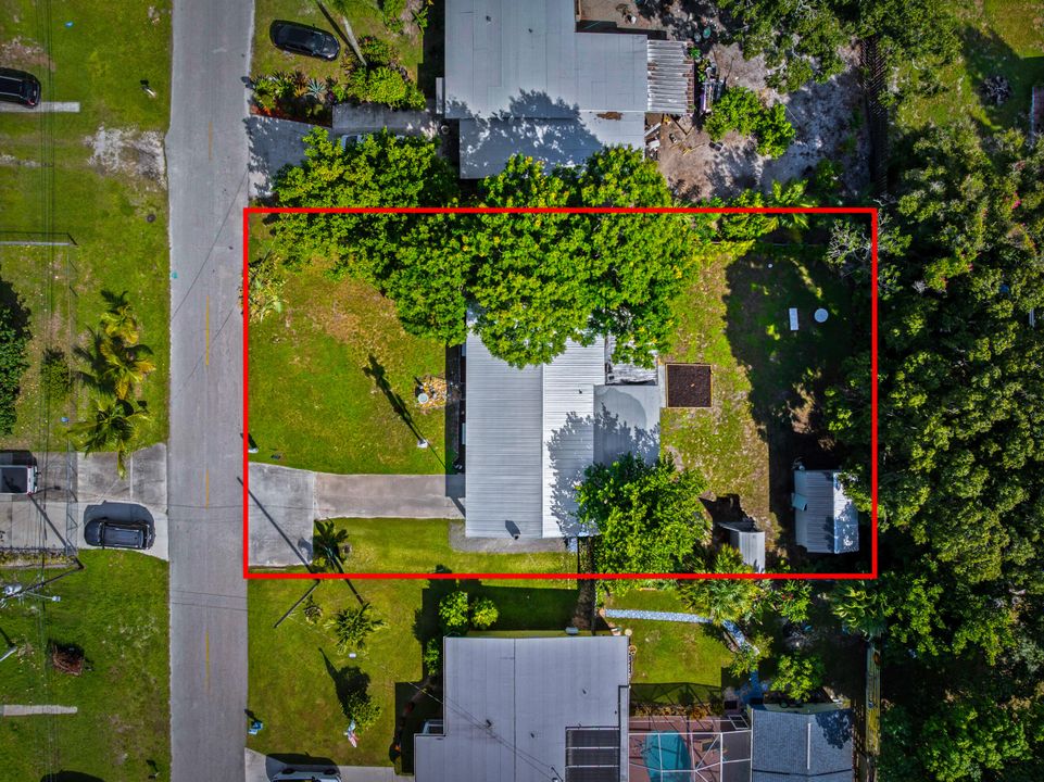 Activo con contrato: $295,000 (3 camas, 2 baños, 1296 Pies cuadrados)