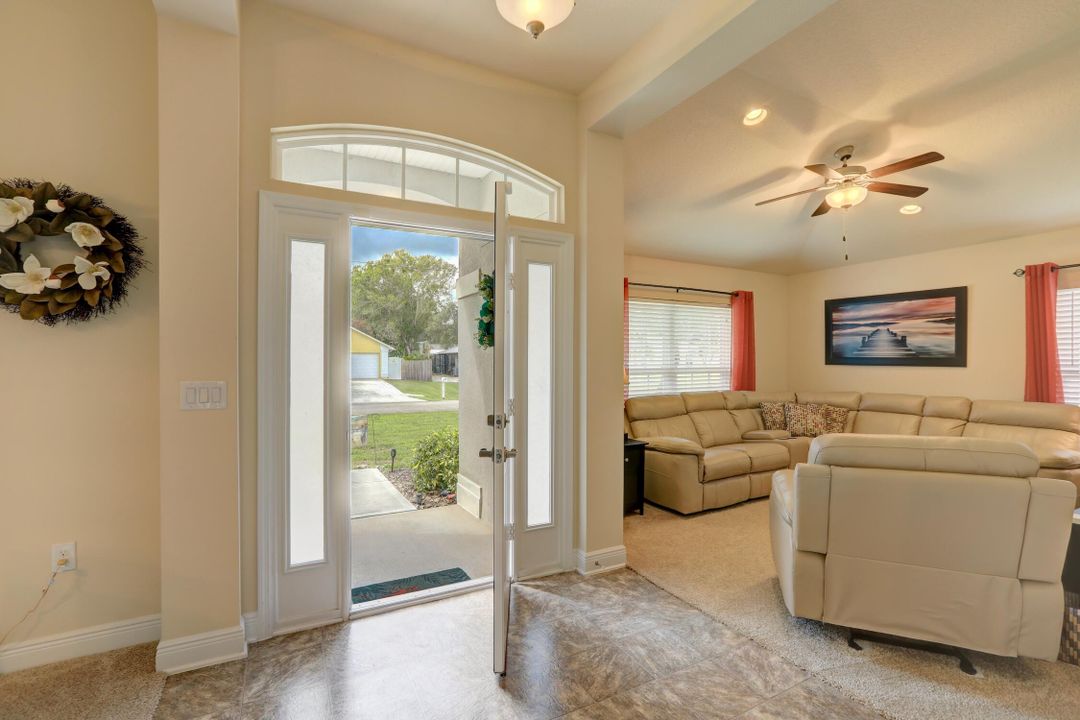 待售: $429,900 (4 贝兹, 3 浴室, 2265 平方英尺)